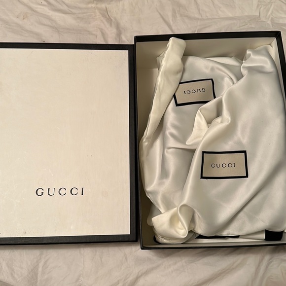 GUCCI high top sneakers size 35.5/6 - Picture 2 of 6